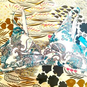 NWT Cupshe bikini top